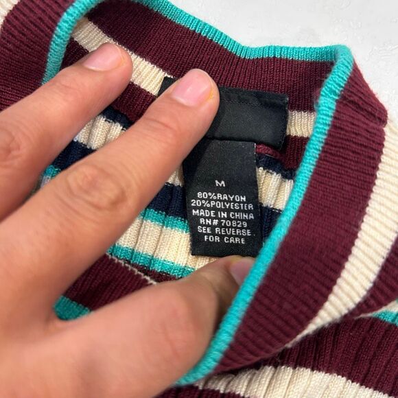 Rue21 Striped Ribbed Sleeveless Mock Neck Top Women’s Medium - Picture 5 of 5